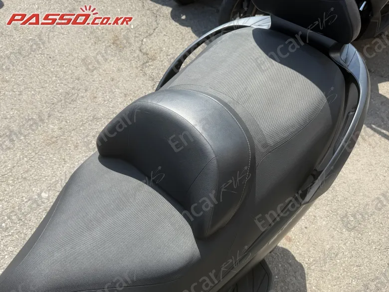 Suzuki Burgman 650 Executive - фото 6