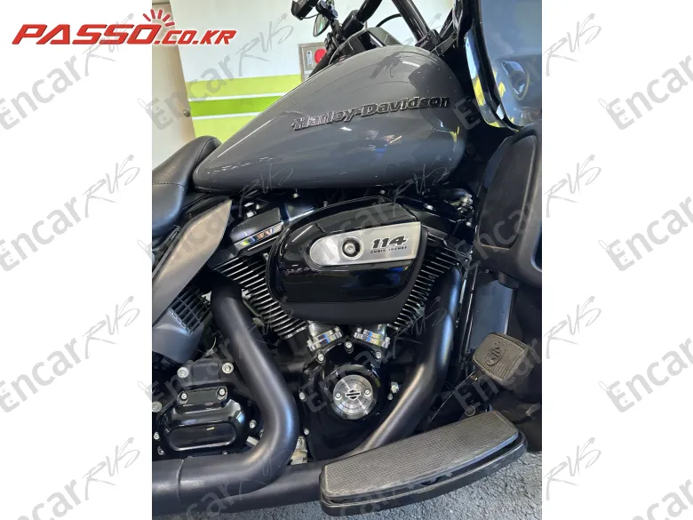 Harley-Davidson Road Glide Limited - фото 4