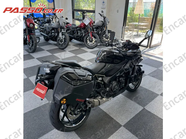 Suzuki Gsx S 1000 Gt - фото 2