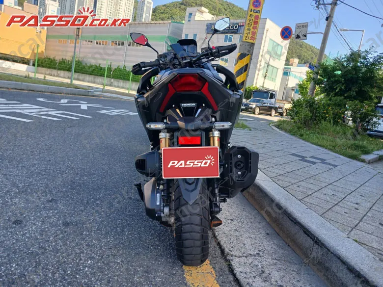Honda Adv 350 - фото 2
