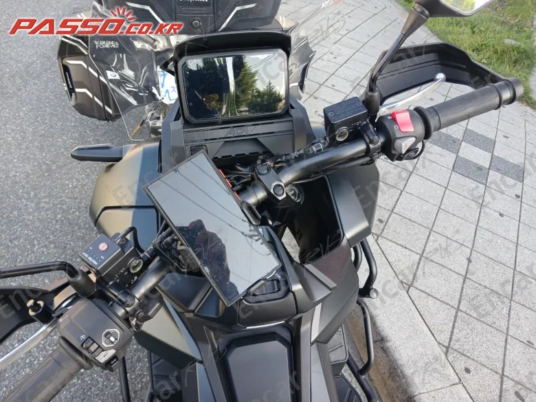Honda Adv 350 - фото 3