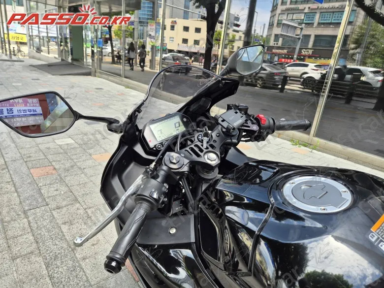 Yamaha Yzf R3 - фото 3