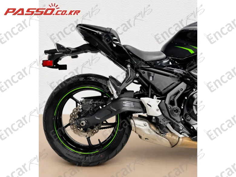Kawasaki Ninja 650 Abs - фото 6