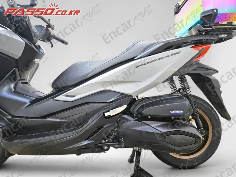 Honda Forza 350 - фото 4