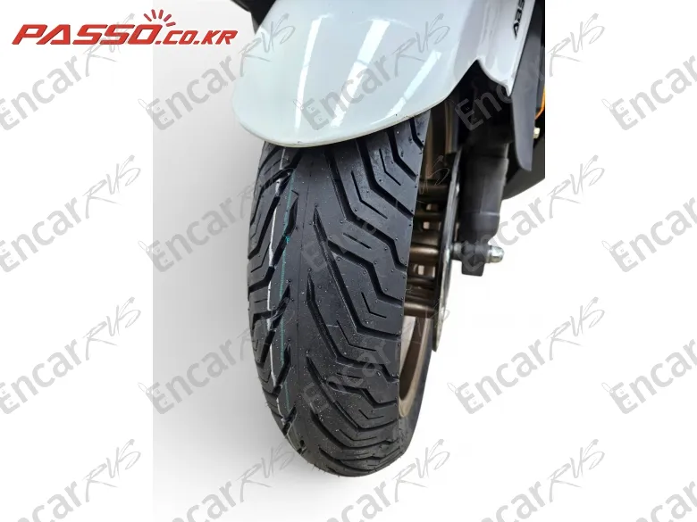 Honda Forza 350 - фото 5