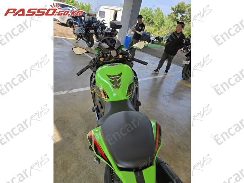 Kawasaki Ninja Zx 4 Rr - фото 2