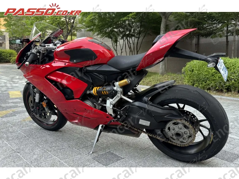 Ducati Panigale V2 - фото 1