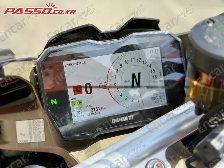 Ducati Panigale V4 S - фото 1
