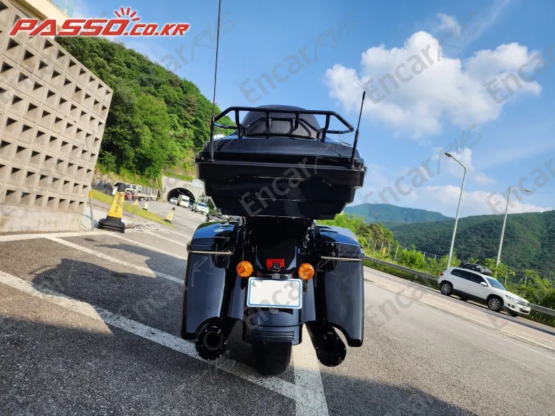 Harley-Davidson Flhxs Street Glide Special - фото 2