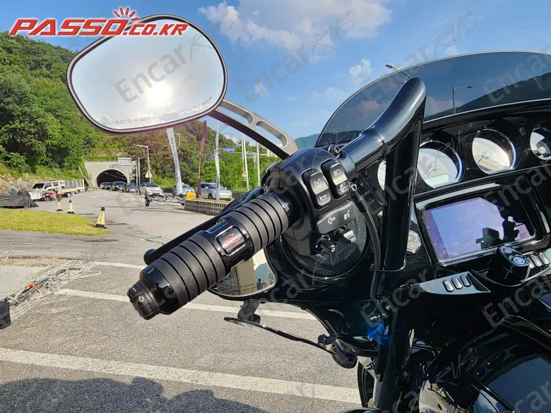 Harley-Davidson Flhxs Street Glide Special - фото 3