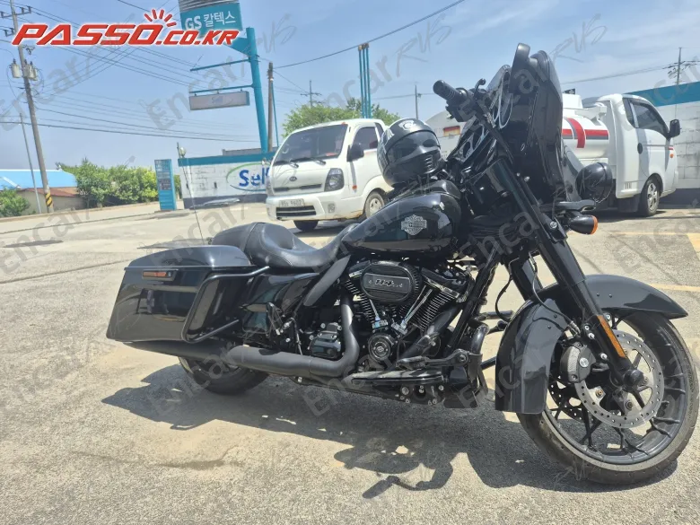 Harley-Davidson Flhx - фото 0