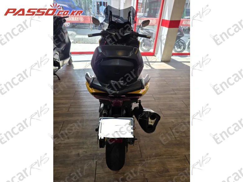 Yamaha T Max 560 - фото 2