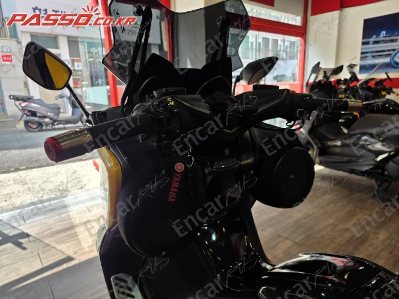 Yamaha T Max 560 - фото 3