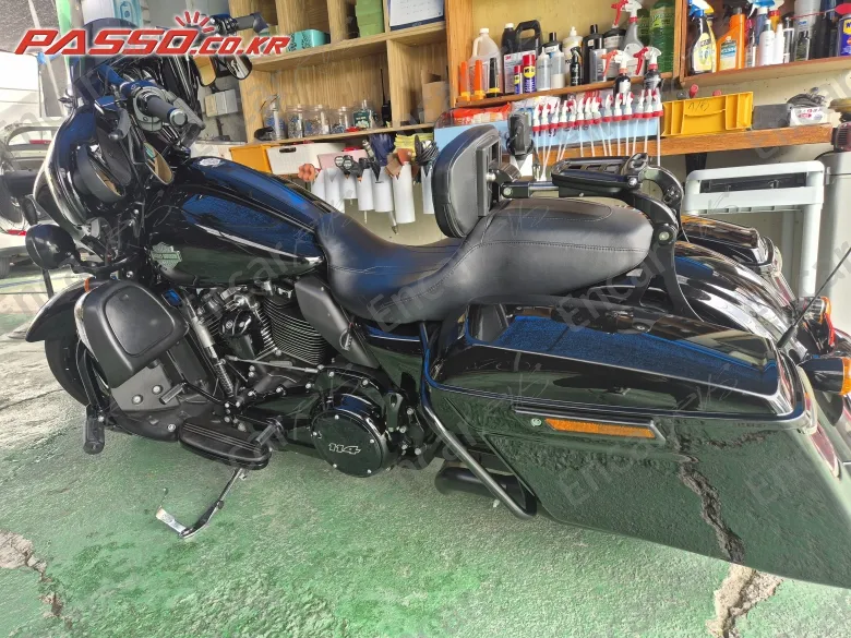 Harley-Davidson Flhx - фото 1