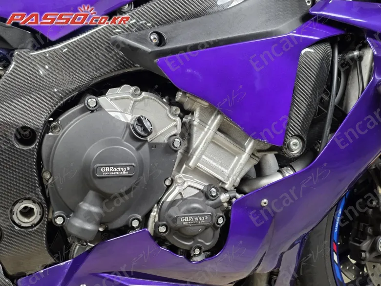 Yamaha Yzf R1 - фото 4