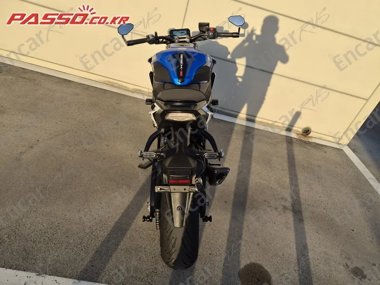 Suzuki Gsx S 1000 - фото 2