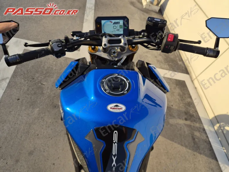 Suzuki Gsx S 1000 - фото 3