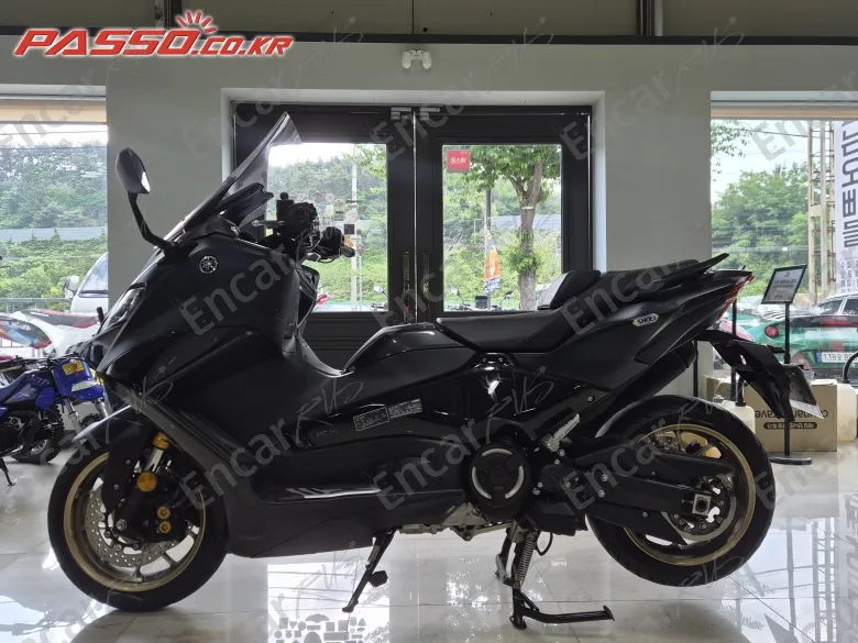 Yamaha T Max 560 - фото 1