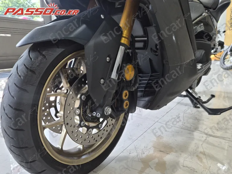 Yamaha T Max 560 - фото 5