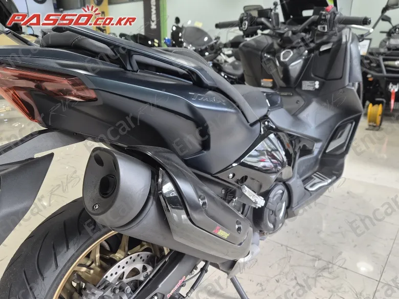 Yamaha T Max 560 - фото 6