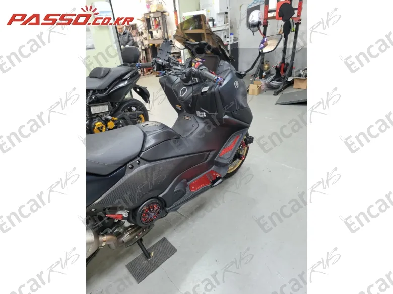 Yamaha T Max 560 - фото 2