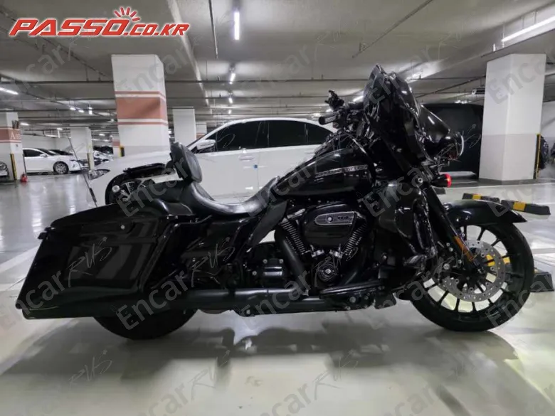 Harley-Davidson Flhxs Street Glide Special - фото 0