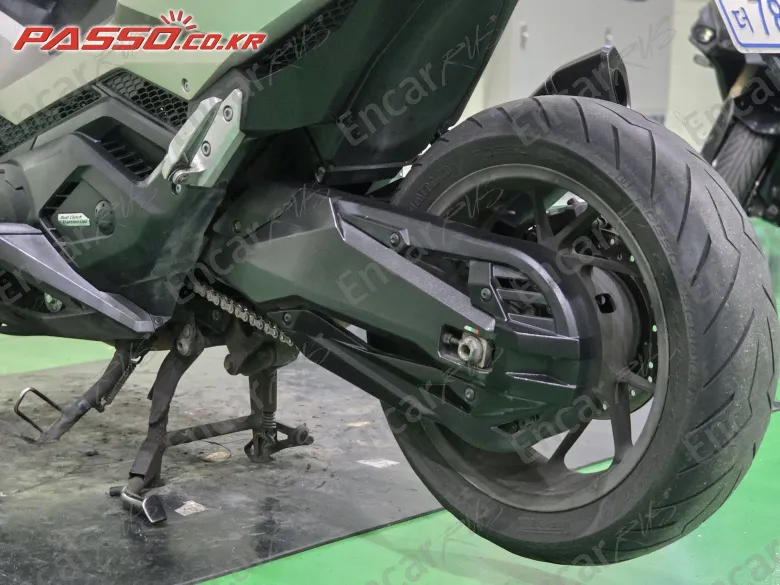 Honda Forza 750 - фото 5
