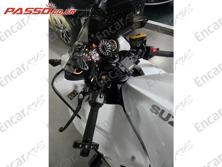 Suzuki Gsx R 1300 Hayabusa - фото 3