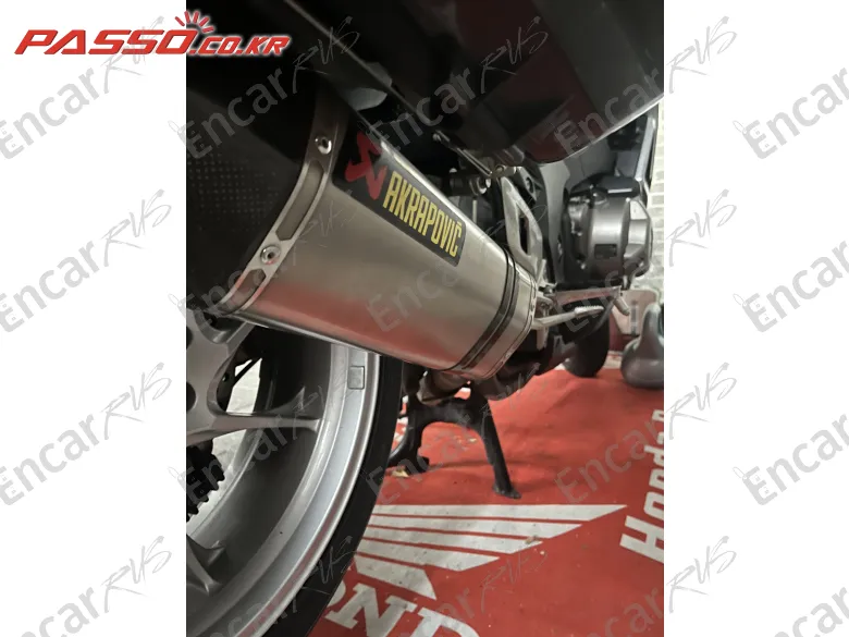 HONDA VFR 1200F FD - фото 4