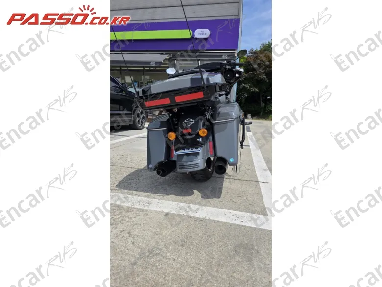 Harley-Davidson Flhxs Street Glide Special - фото 2