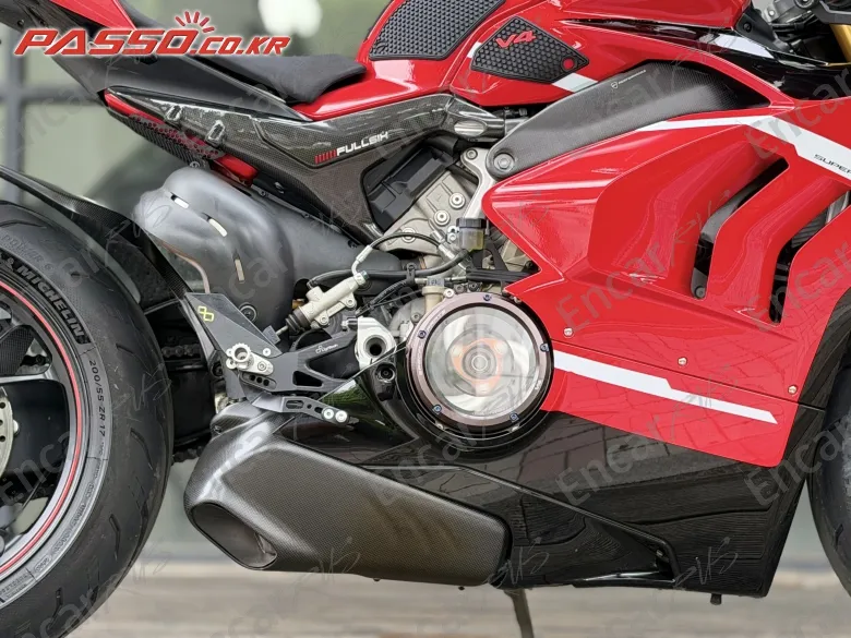 Ducati Panigale V4 S - фото 4