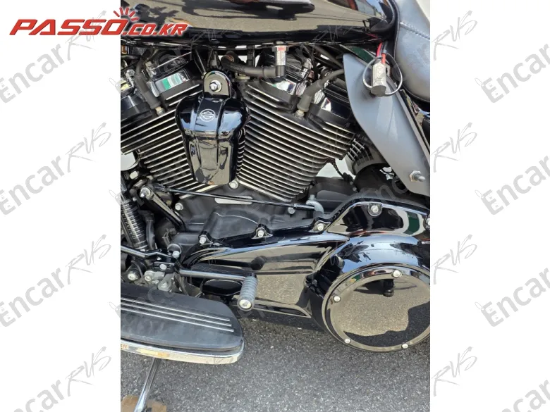 Harley-Davidson Flhxs Street Glide Special - фото 4
