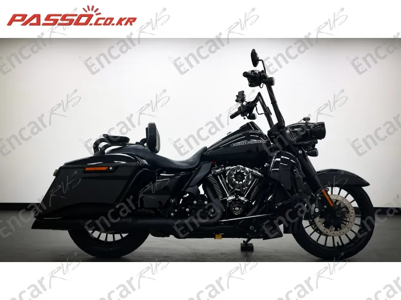 Harley-Davidson Flhr - фото 0
