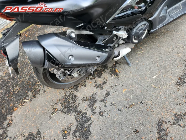 Yamaha T Max 560 - фото 6