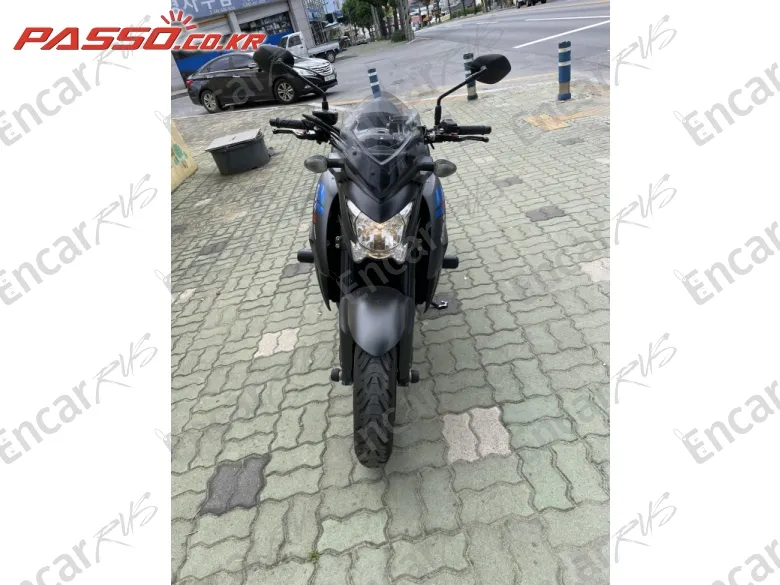 Suzuki Gsx S 1000 - фото 3