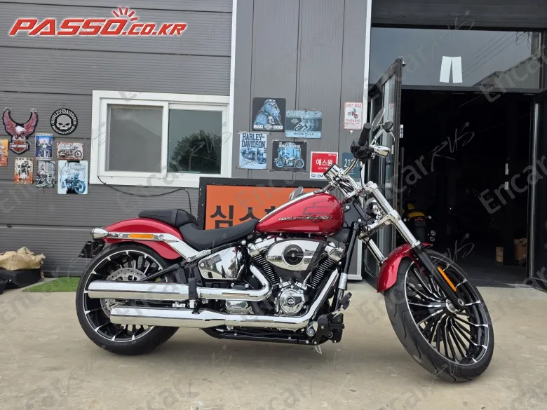 Harley-Davidson Breakout 117 - фото 0