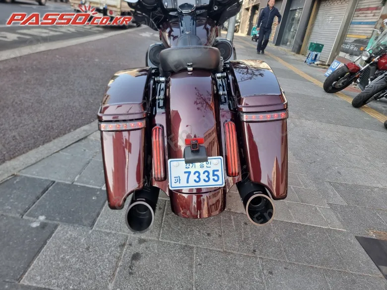 Harley-Davidson Flhxs Street Glide Special - фото 2