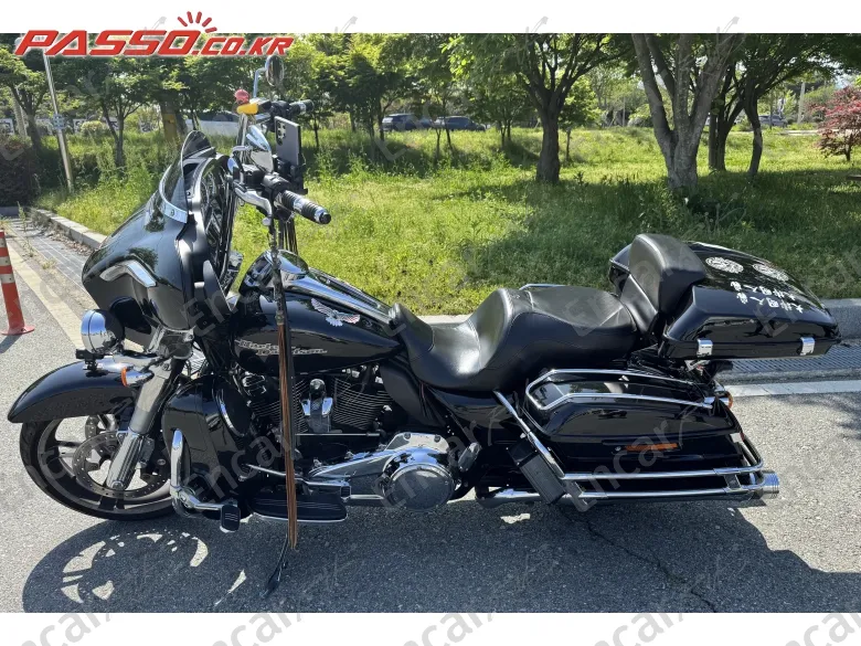 Harley-Davidson Flhx - фото 1