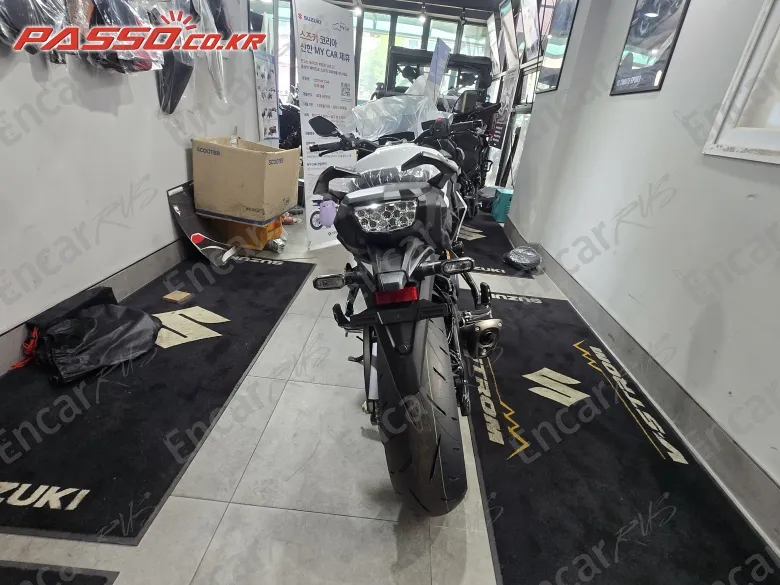 Suzuki Gsx S 1000 Gt - фото 2