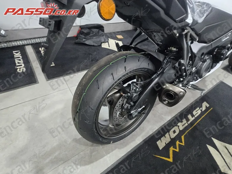 Suzuki Gsx S 1000 Gt - фото 5