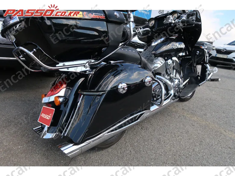 Indian Chief Roadmaster - фото 5