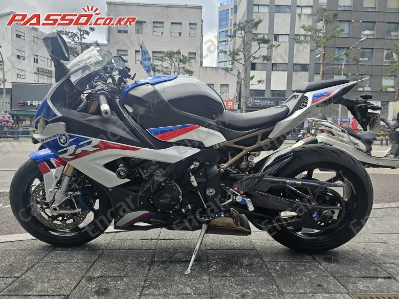 BMW S 1000 RR - фото 1