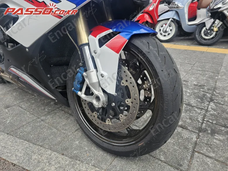 BMW S 1000 RR - фото 3