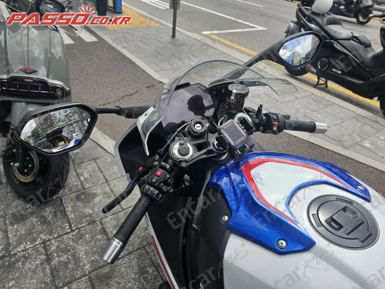 BMW S 1000 RR - фото 5