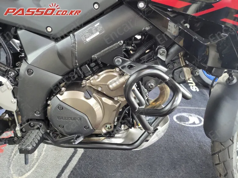 SUZUKI V STROM 1050 DE - фото 4