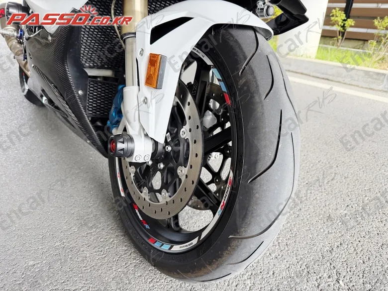 BMW S 1000 RR - фото 5