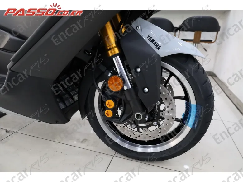 Yamaha T Max 560 - фото 4