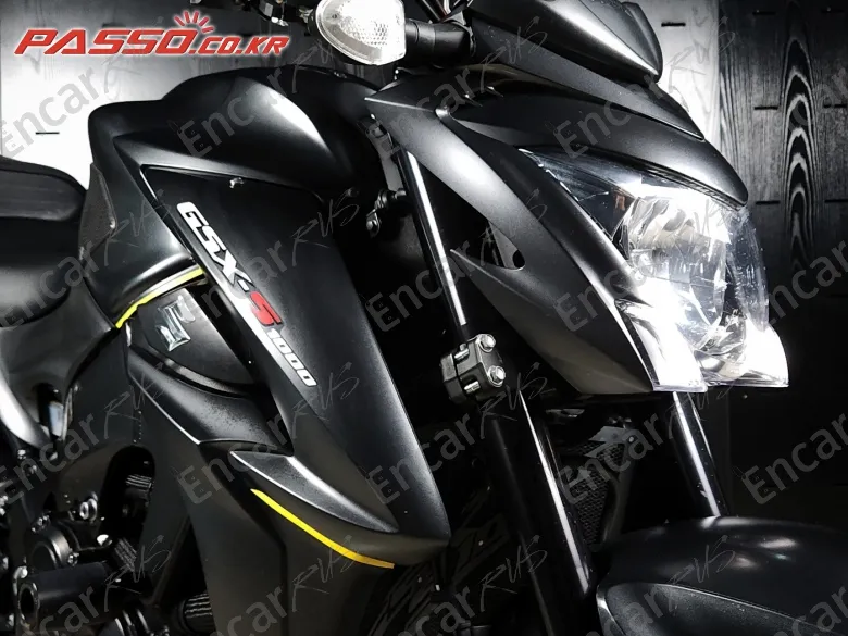 Suzuki Gsx S 1000 - фото 4