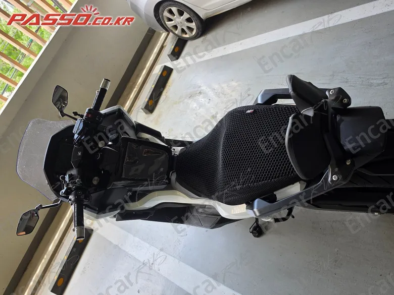 Honda Forza 750 - фото 3