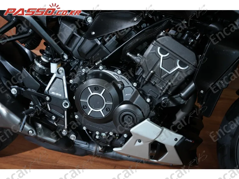 Honda Cb 1000 R - фото 2
